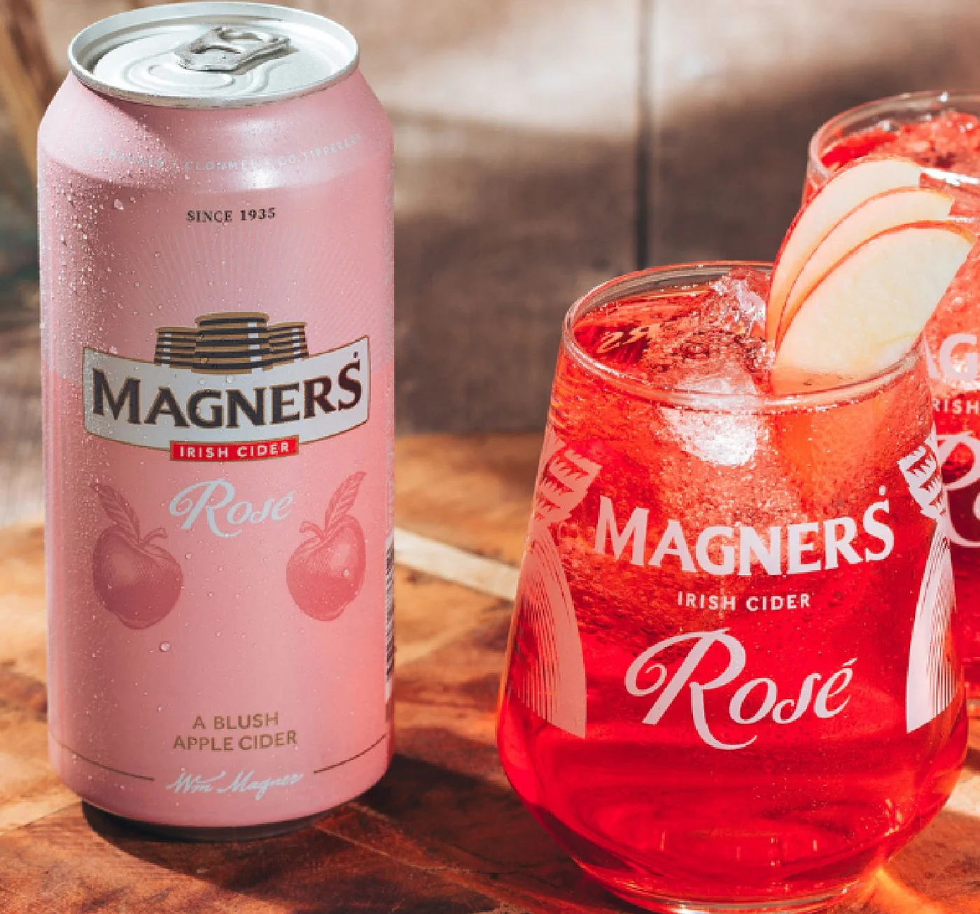 Magners Rose can and glass